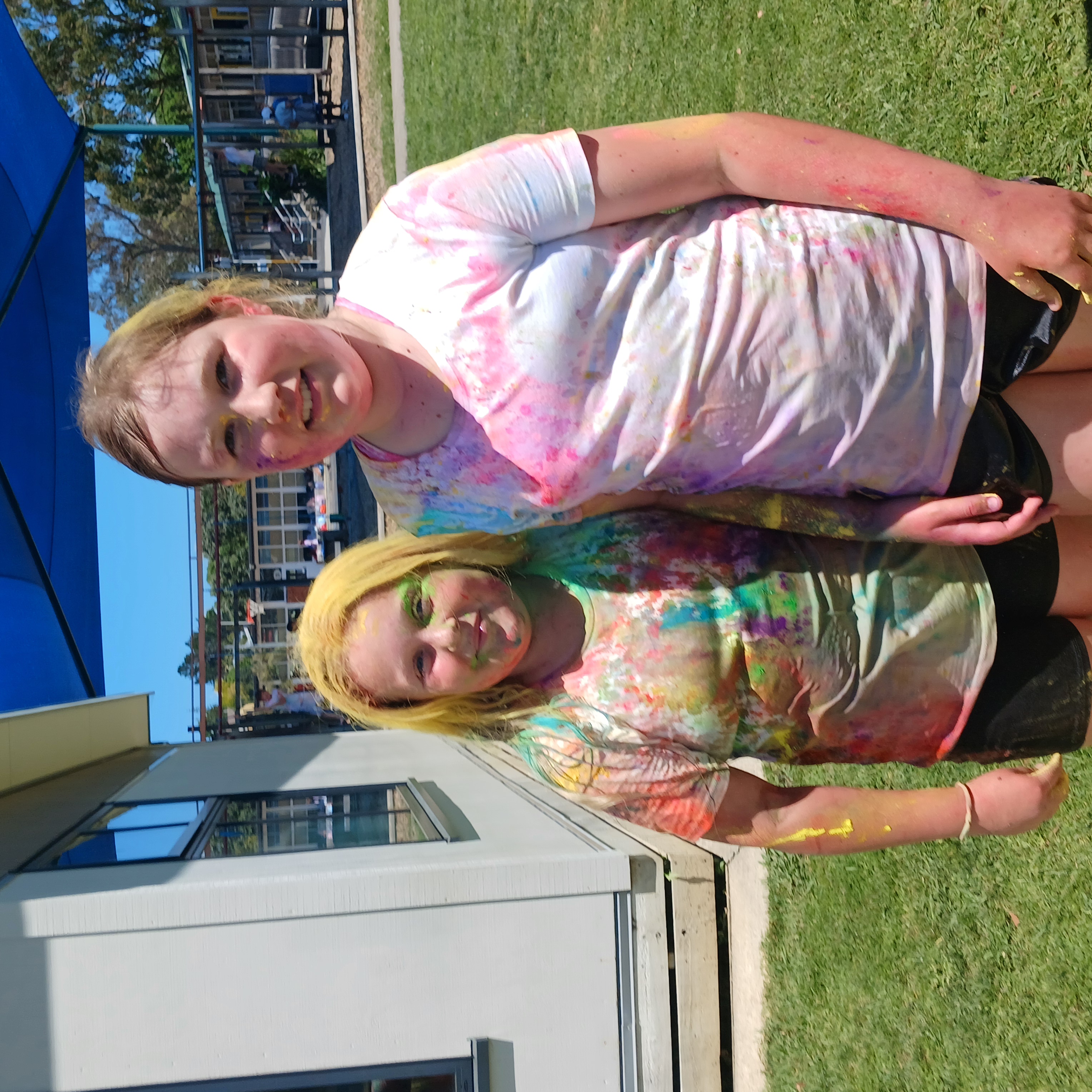 ColourRunScarlettRach